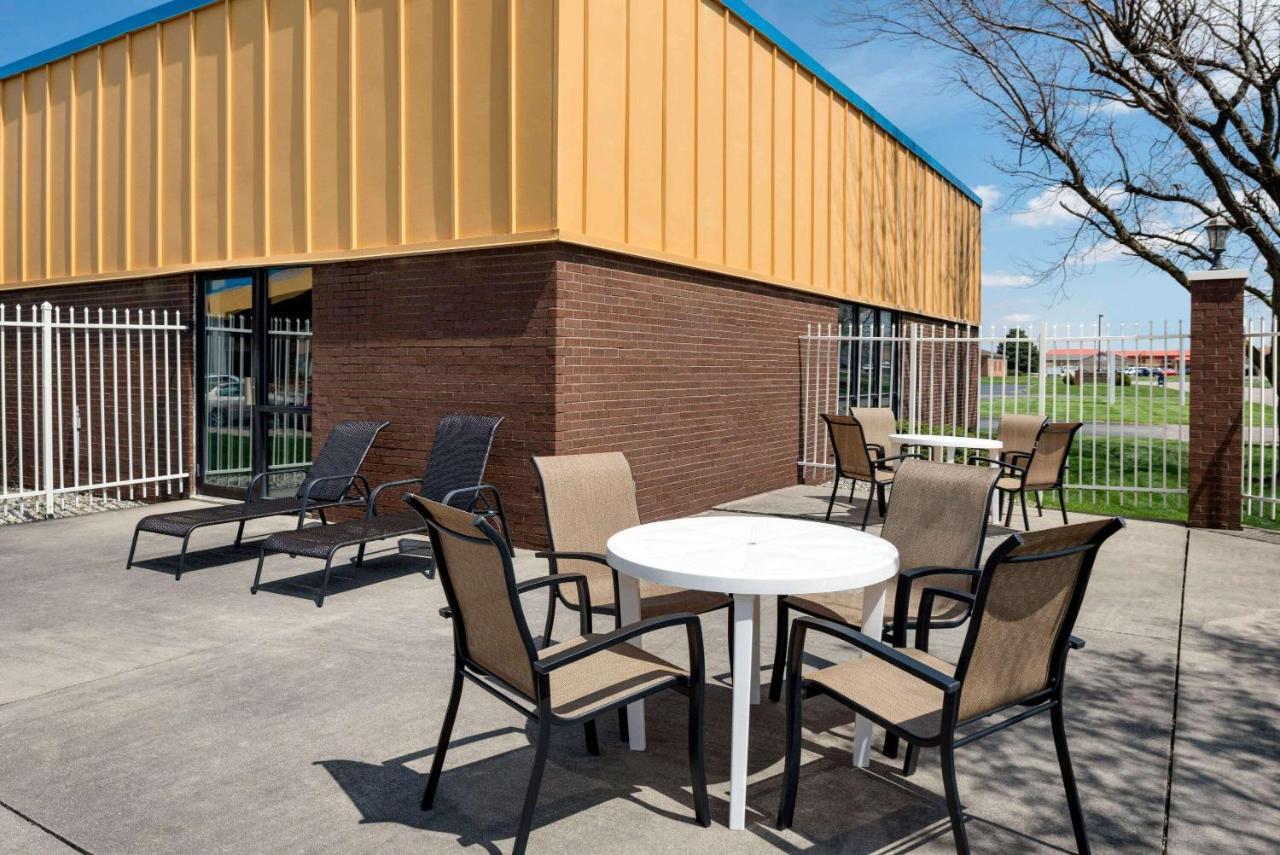 Baymont By Wyndham Muncie Near Ball State University Exterior foto