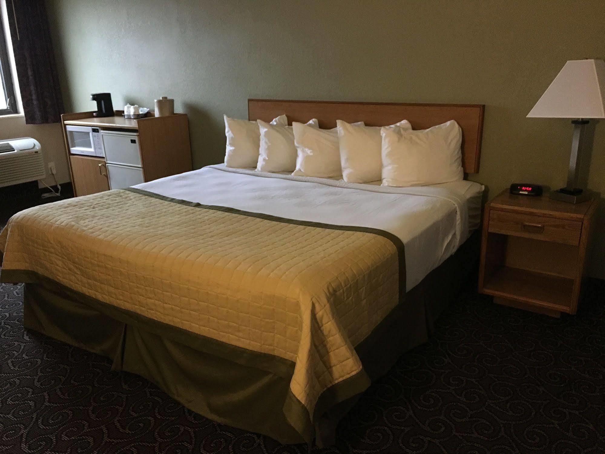 Baymont By Wyndham Muncie Near Ball State University Exterior foto