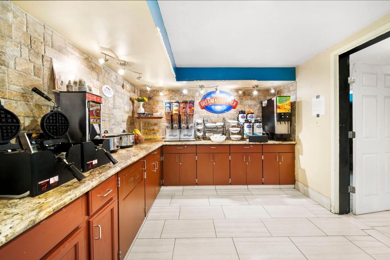 Baymont By Wyndham Muncie Near Ball State University Exterior foto